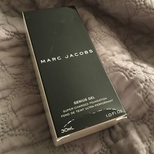 Marc Jacobs Genius Gel foundation